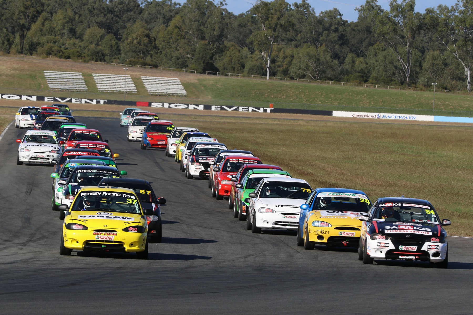 Green flag, Queensland Raceway